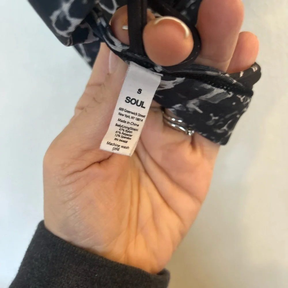 Soul size small black and white strappy sports bra